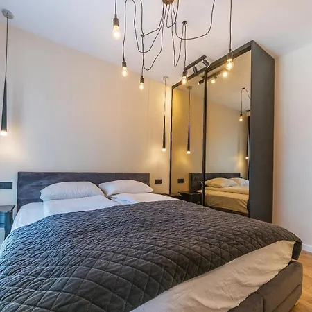 House Managers - Nadmotlawie * Gdańsk
