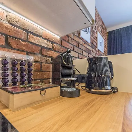 House Managers - Nadmotlawie Apartment